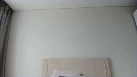 Media: sweety_vikky Stripchat 2024-09-22 06:05:00