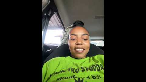 Media: tamia_98 Stripchat 2024-09-22 09:57:00