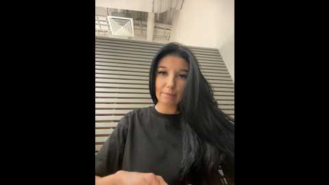 Media: tisha_busty Stripchat 2024-09-22 17:37:00
