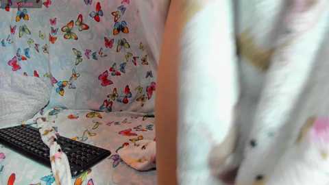 Media: almaqueen Stripchat 2024-09-23 18:46:00
