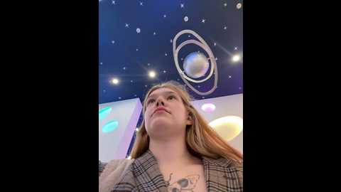 Media: honey___hot Stripchat 2024-09-23 16:10:00