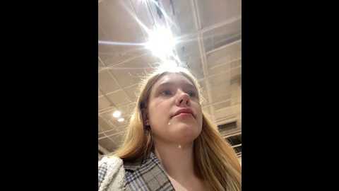 Media: honey___hot Stripchat 2024-09-23 16:22:00