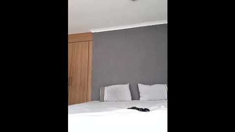 Media: jazmine_blue Stripchat 2024-09-23 06:31:00