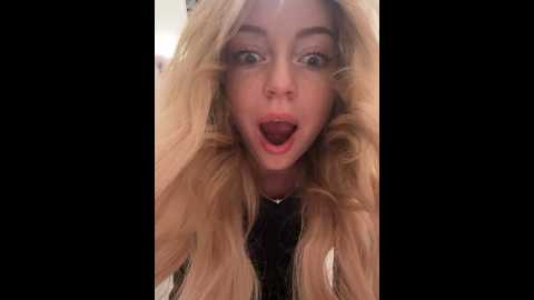 Media: melissa_grr Stripchat 2024-09-23 15:40:00