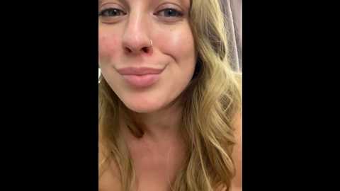 Media: sweet___emily Stripchat 2024-09-23 17:40:00