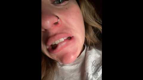 Media: sweet___emily Stripchat 2024-09-23 19:28:00