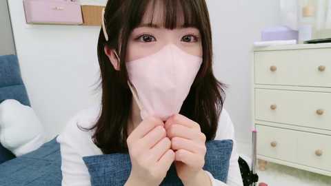 Media: _minami_ Stripchat 2024-09-24 06:39:00