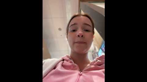 Media: baby_tiny Stripchat 2024-09-24 16:26:00