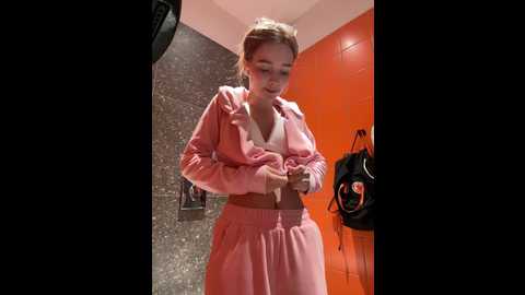 Media: baby_tiny Stripchat 2024-09-24 17:12:00