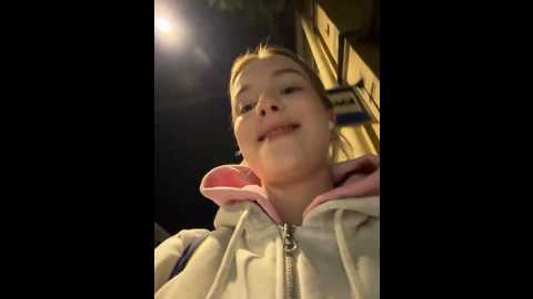 Media: baby_tiny Stripchat 2024-09-24 21:32:00