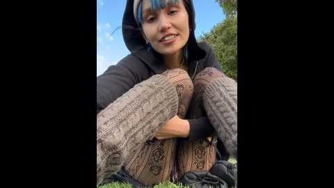 Media: bigbabykiki Stripchat 2024-09-24 08:10:00