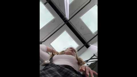 Media: holy_tereza Stripchat 2024-09-24 18:14:00