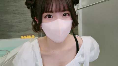 Media: _minami_ Stripchat 2024-09-25 13:13:00