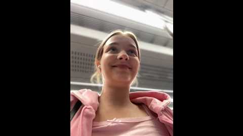Media: baby_tiny Stripchat 2024-09-25 18:06:00
