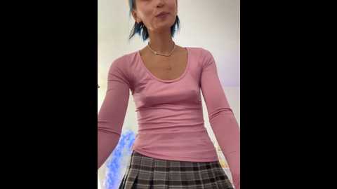 Media: bigbabykiki Stripchat 2024-09-25 08:19:00