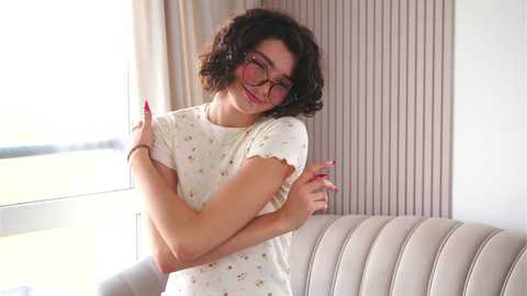 Media: bonnieeversley Stripchat 2024-09-25 08:02:00