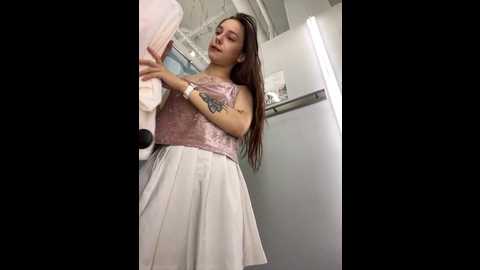 Media: cherry____pie Stripchat 2024-09-25 16:42:00