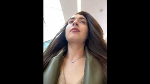 Media: holly_play Stripchat 2024-09-25 08:34:00