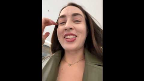 Media: holly_play Stripchat 2024-09-25 10:23:00
