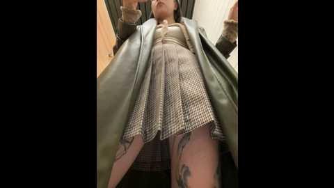 Media: holly_play Stripchat 2024-09-25 13:17:00