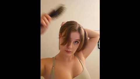 Media: maribelriver Stripchat 2024-09-25 01:41:00