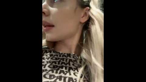 Media: melissa_grr Stripchat 2024-09-25 14:14:00