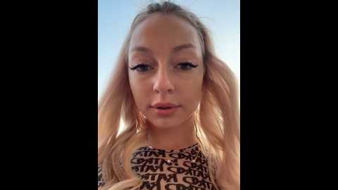 Media: melissa_grr Stripchat 2024-09-25 14:40:00