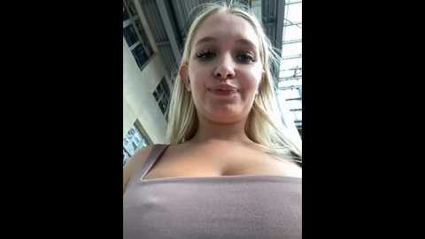 Media: milkyy_wway Stripchat 2024-09-25 09:10:00