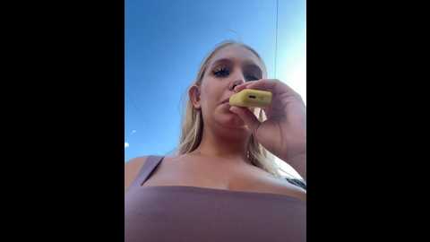 Media: milkyy_wway Stripchat 2024-09-25 09:52:00