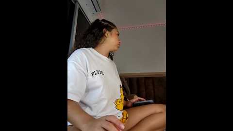 Media: shara_dreams Stripchat 2024-09-25 02:11:00