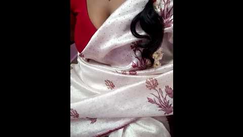 Media: tamil_rathi Stripchat 2024-09-25 19:17:00