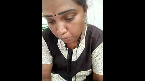 Media: tamil_ruthira Stripchat 2024-09-25 11:58:00