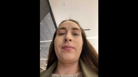 Media: holly_play Stripchat 2024-09-26 15:22:00