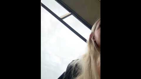 Media: milkyy_wway Stripchat 2024-09-26 07:48:00