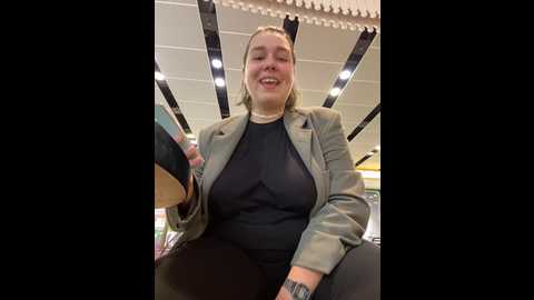 Media: suziemurray Stripchat 2024-09-26 07:49:00