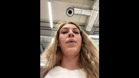 Media: sweet___emily Stripchat 2024-09-26 17:30:00