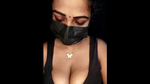 Media: tamil_kaamakanni Stripchat 2024-09-26 08:01:00