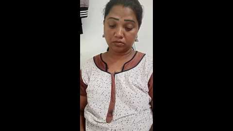 Media: tamil_ruthira Stripchat 2024-09-26 01:31:00