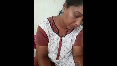 Media: tamil_ruthira Stripchat 2024-09-26 04:36:00
