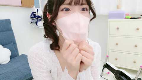 Media: _minami_ Stripchat 2024-09-27 13:17:00