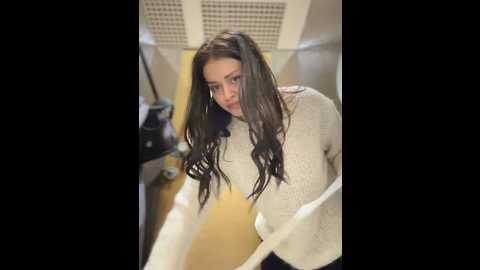 Media: angelinateller Stripchat 2024-09-27 04:08:00