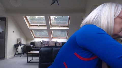 Media: courtesanannabel Stripchat 2024-09-27 15:32:00