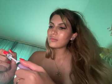 Media: gumusguray Stripchat 2024-09-27 08:16:00