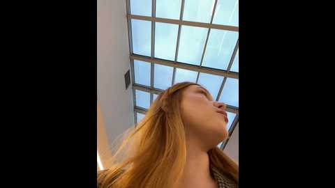 Media: honey___hot Stripchat 2024-09-27 14:53:00