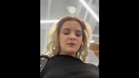 Media: leonalovefuck Stripchat 2024-09-27 12:04:00