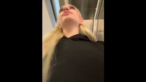 Media: milkyy_wway Stripchat 2024-09-27 10:50:00