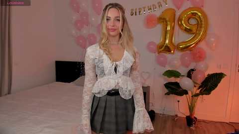 Media: nicole_youthfull Stripchat 2024-09-27 20:49:00