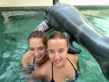 Media: nura_n_sarah Stripchat 2024-09-27 07:11:00