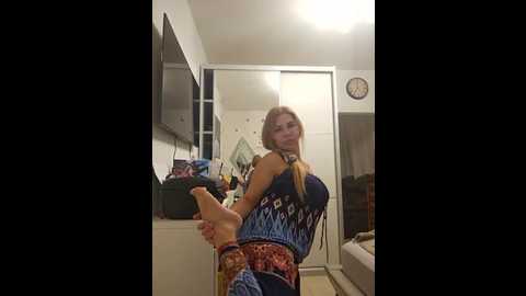 Media: alisasex@xh Stripchat 2024-09-28 20:39:00