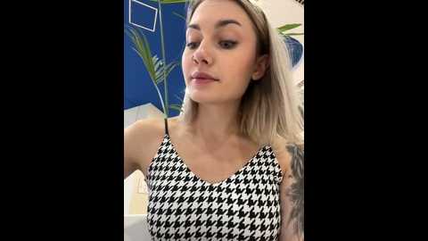 Media: baby_brownie Stripchat 2024-09-28 08:15:00